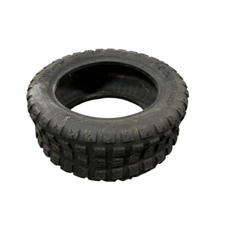 Rear Tire 5791697-01 in the group  at Entreprenadbutiken (5791697-01)