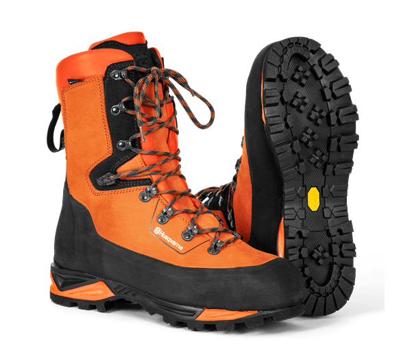 Saw protection boots Husqvarna Technical, 46 in the group Clothing & Safety equipment / Husqvarna Clothing & Safety equipment / Protective Boots at Entreprenadbutiken (5976592-46)