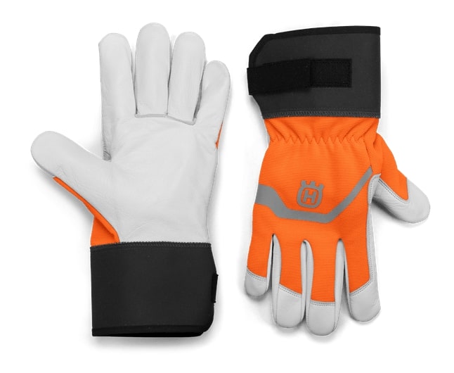 Gloves Husqvarna Classic in the group Clothing & Safety equipment / Husqvarna Clothing & Safety equipment / Chainsaw Gloves at Entreprenadbutiken (5996492-10)