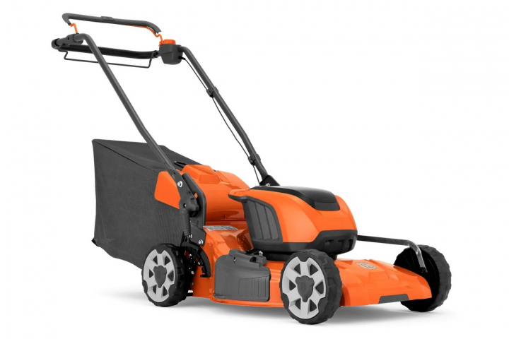 Husqvarna LC 251iS without battery and charger in the group  at Entreprenadbutiken (9707226-01)