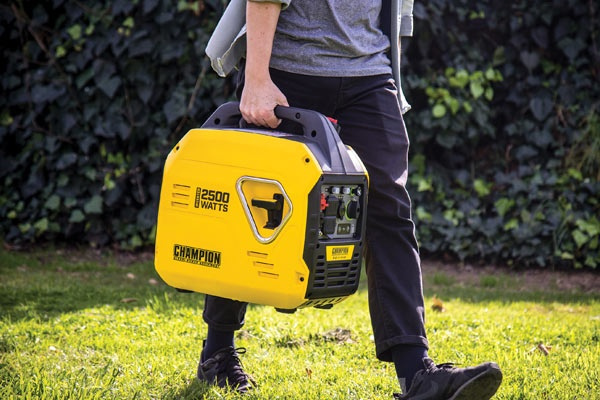 Champion Dual fuel inverter ' The Might Atom' 2200W Generator