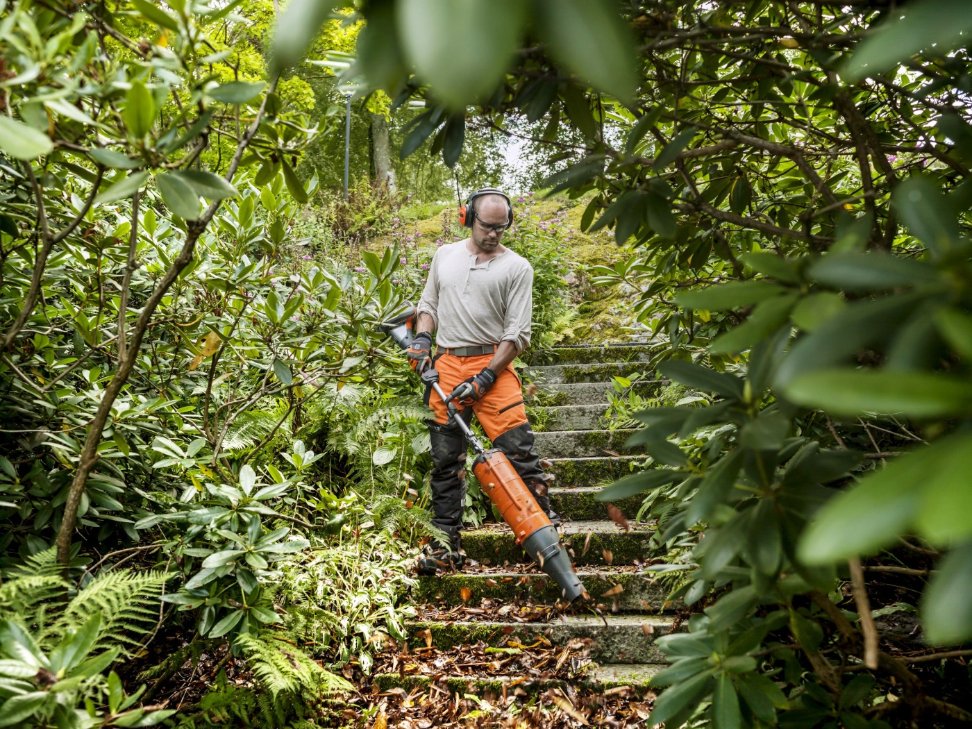 Husqvarna 122LK Trimmer
