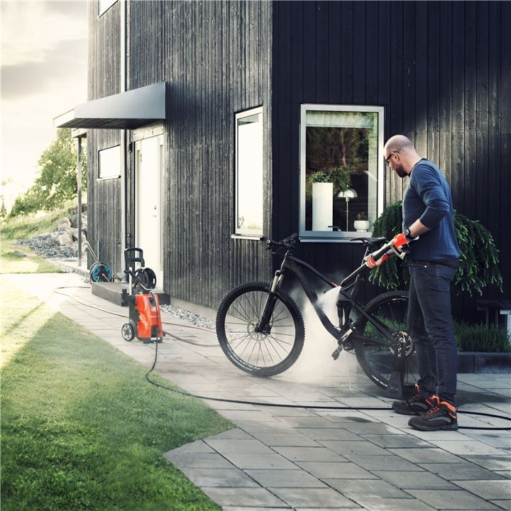 Husqvarna PW 235 High Pressure Washer