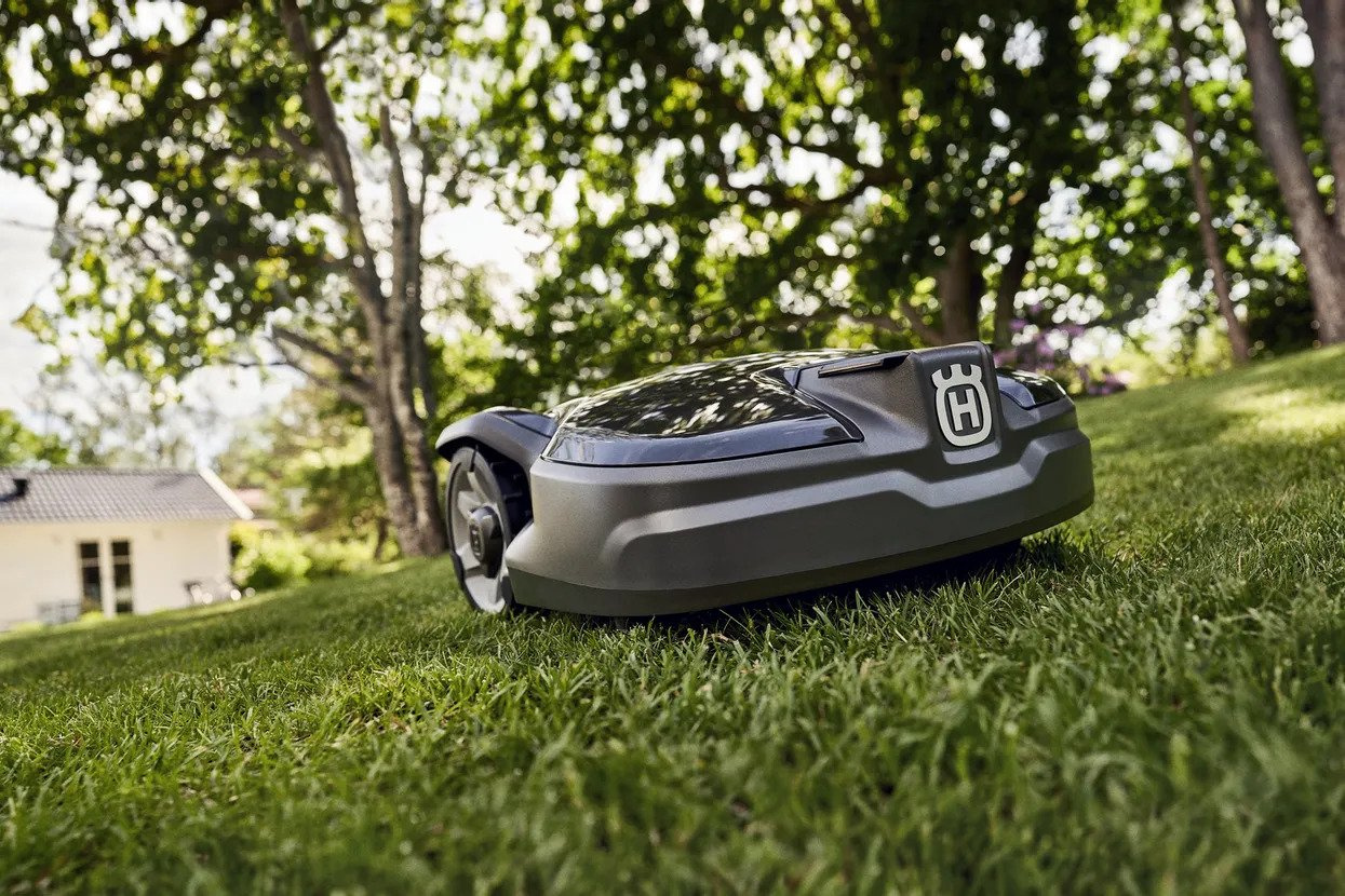 Husqvarna Automower® 310 Mark II Robotic Lawn Mower