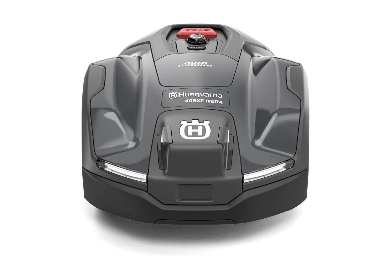 Husqvarna Automower® 405XE Nera Robotic Lawn Mower with EPOS plug-in kit