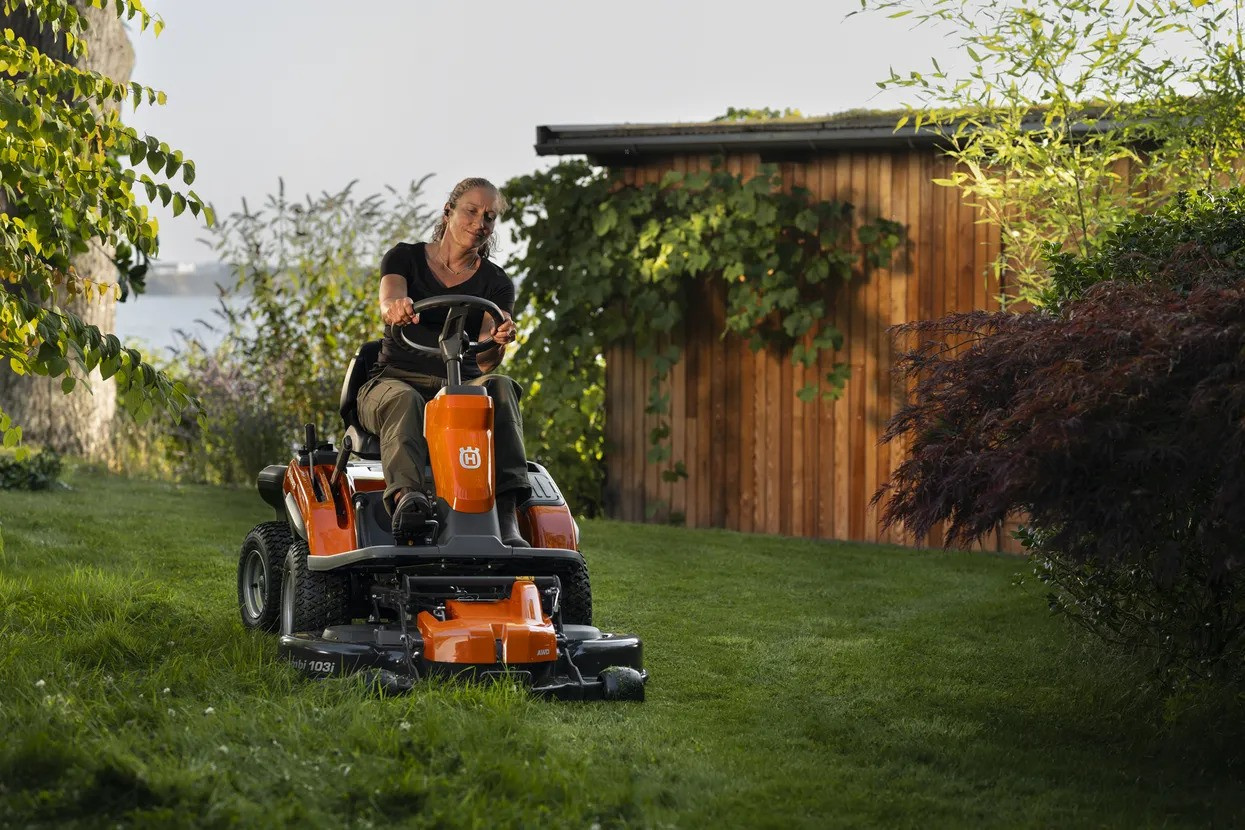 Husqvarna Rider 200iX AWD