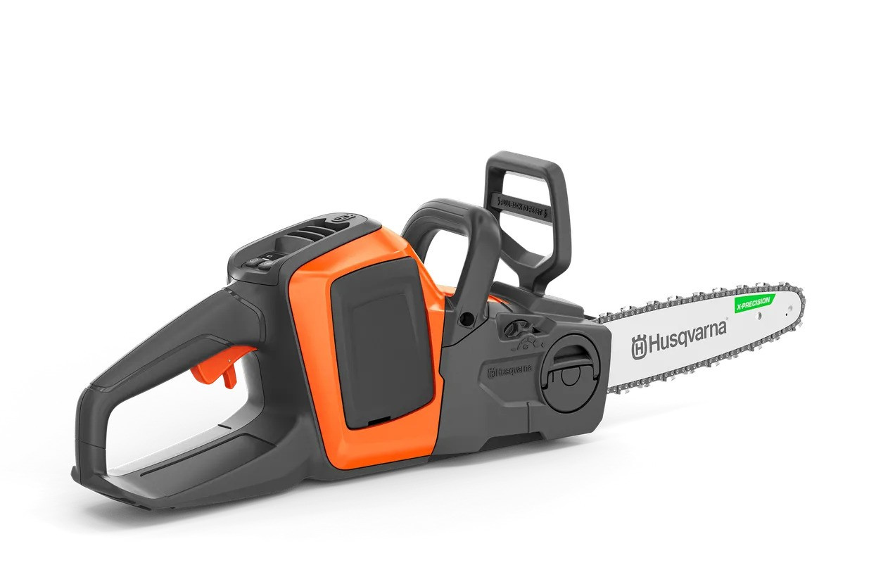 Husqvarna 215i battery chainsaw with battery and charger