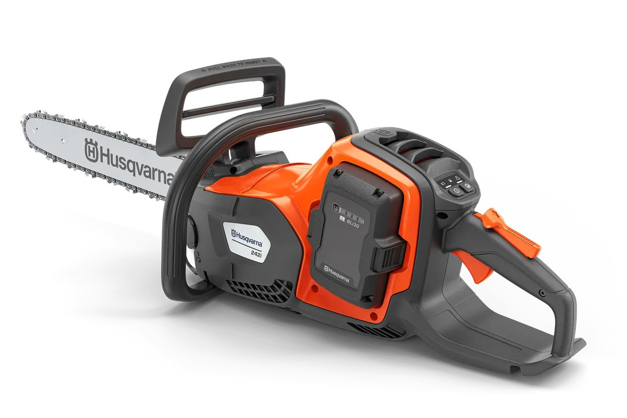 Husqvarna 242i battery chainsaw with battery and charger